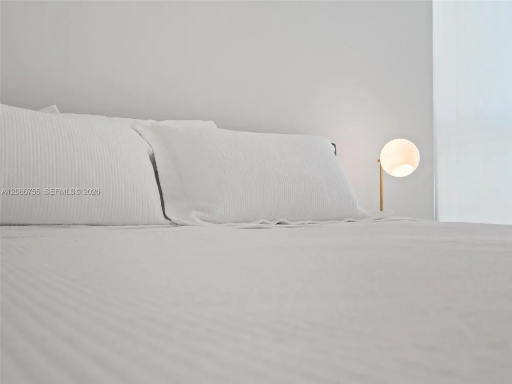 1080 Brickell Ave #1403 Miami, FL 33131