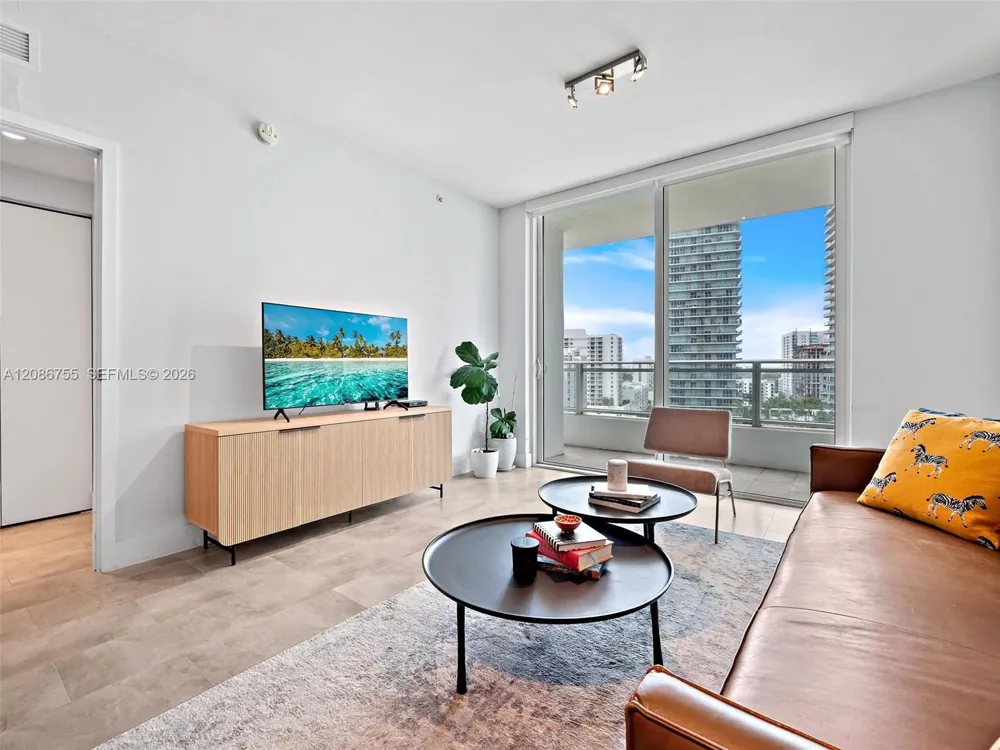 1080 Brickell Ave #1403 Miami, FL 33131