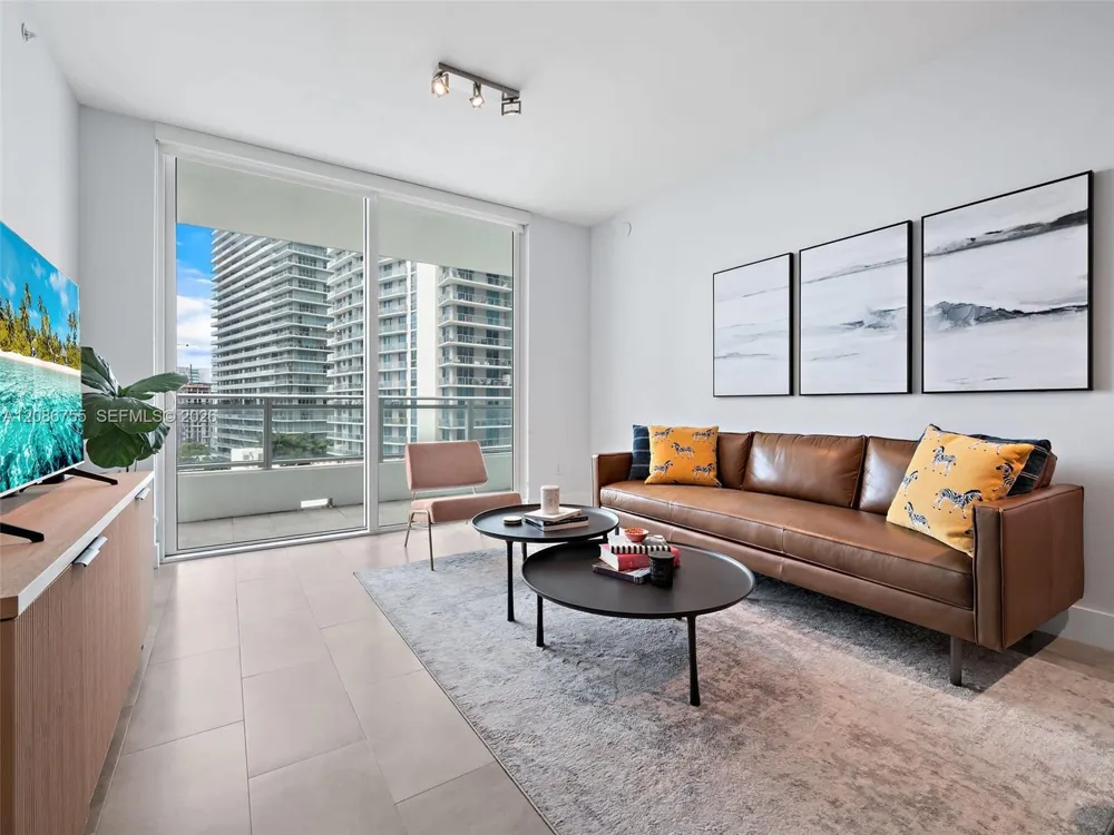 1080 Brickell Ave #1403 Miami, FL 33131