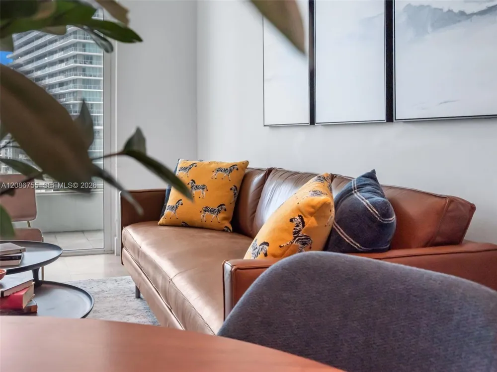 1080 Brickell Ave #1403 Miami, FL 33131
