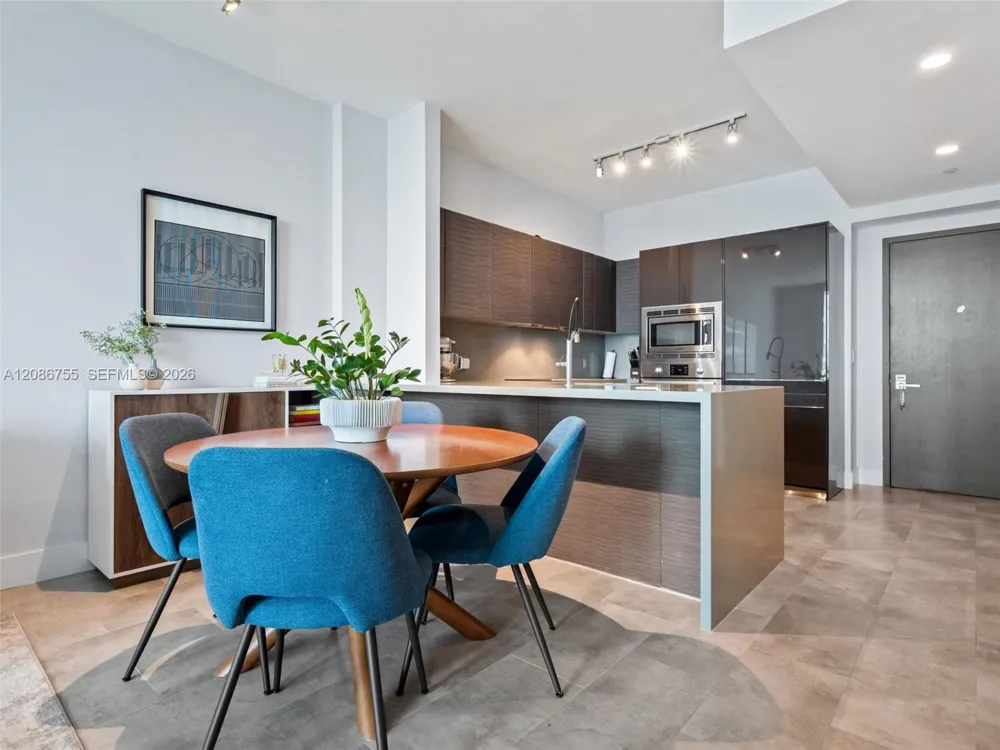1080 Brickell Ave #1403 Miami, FL 33131