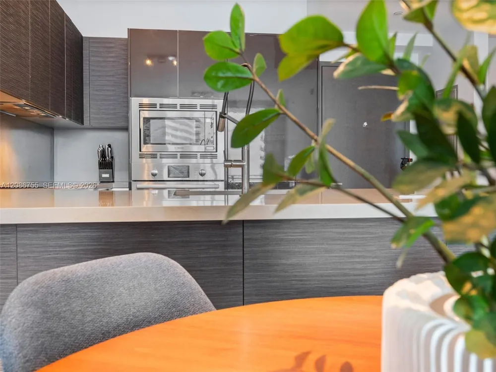 1080 Brickell Ave #1403 Miami, FL 33131