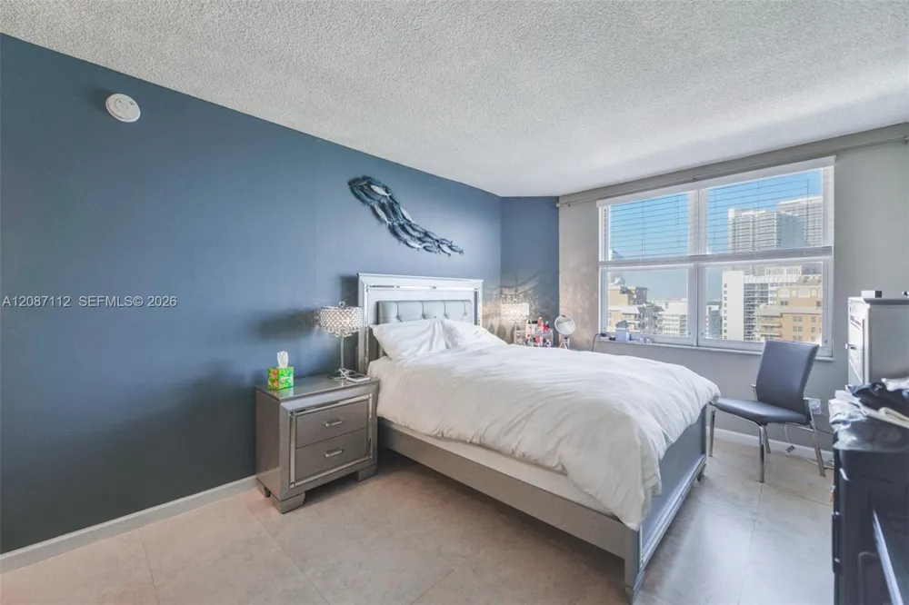 1950 S Ocean Dr #20D Hallandale Beach, FL 33009