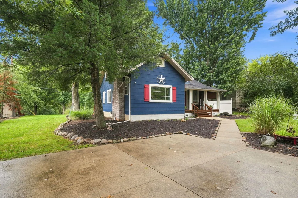 29164 Terrence Street Livonia City, MI 48154