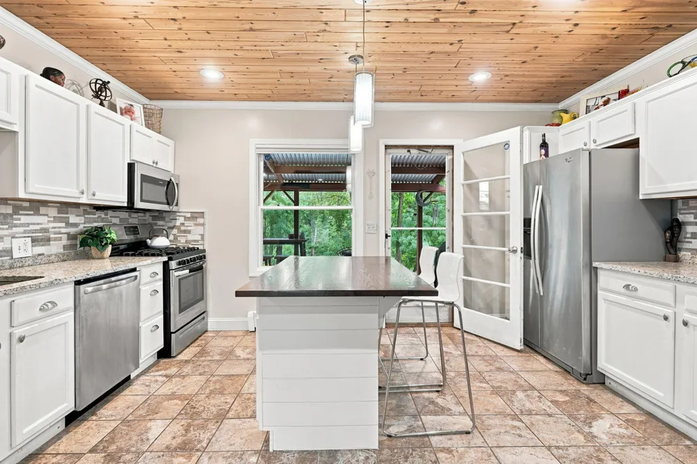 29164 Terrence Street Livonia City, MI 48154