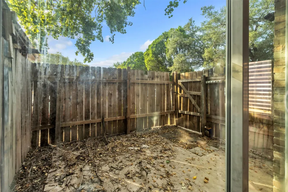 5805 Cougar Drive #A Austin, TX 78745