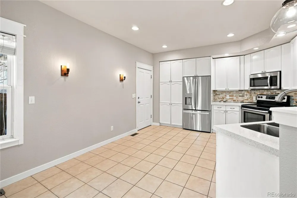 2550 Winding River Drive #N3 Broomfield, CO 80023