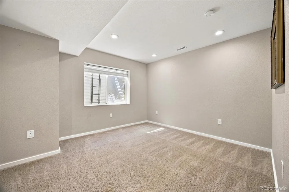2550 Winding River Drive #N3 Broomfield, CO 80023