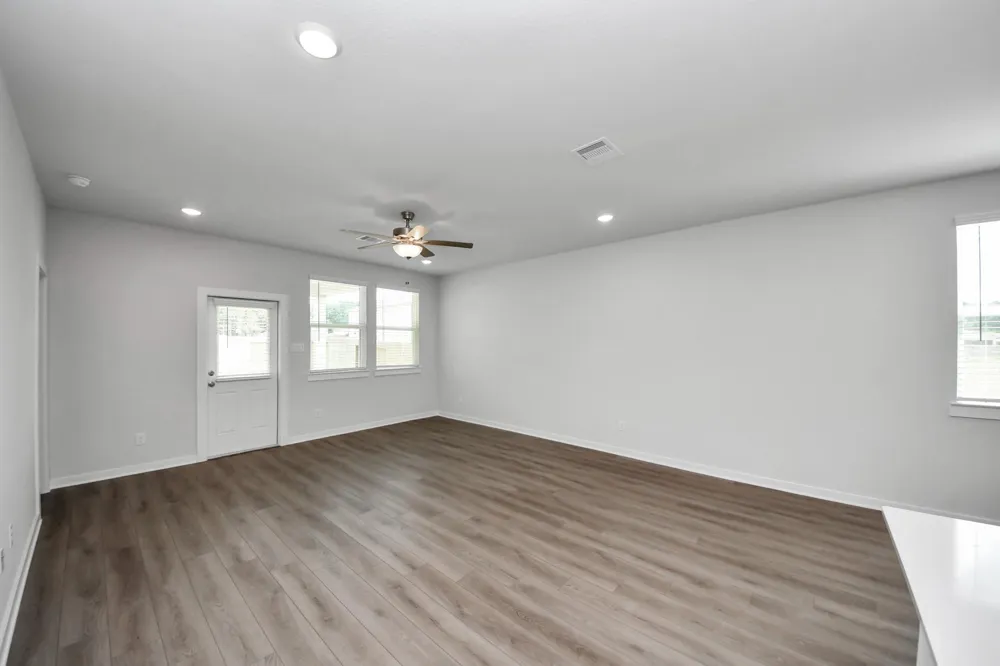 11122 Liberty Bell Lane Cleveland, TX 77328