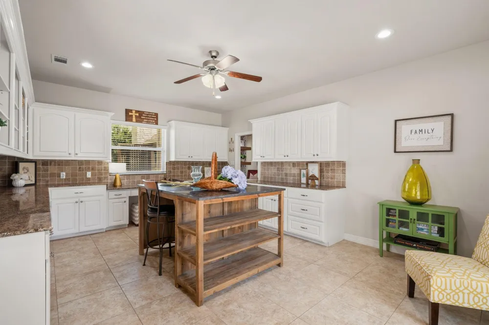 13907 Jbk Memorial Drive Willis, TX 77318
