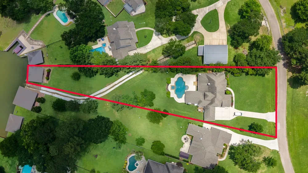 13907 Jbk Memorial Drive Willis, TX 77318