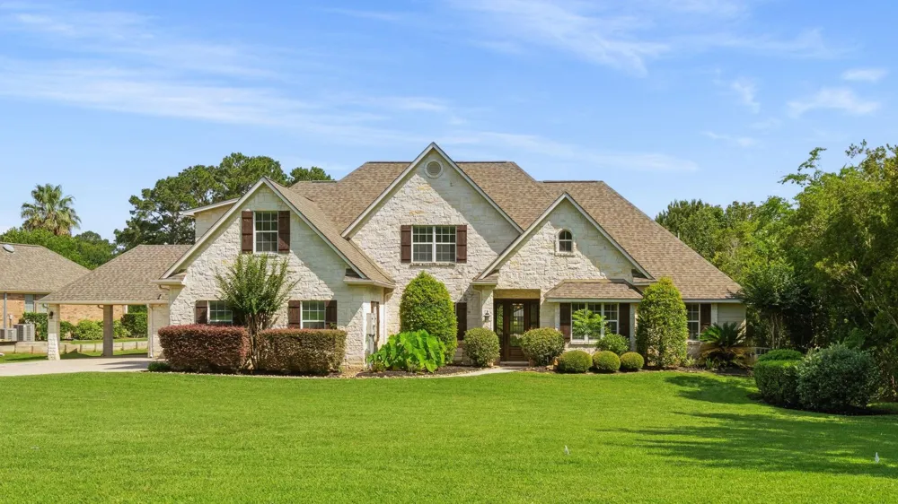 13907 Jbk Memorial Drive Willis, TX 77318