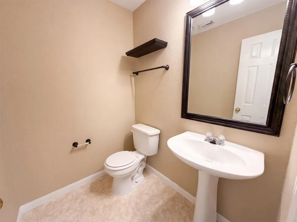 12159 Hawthorne Drive Montgomery, TX 77356