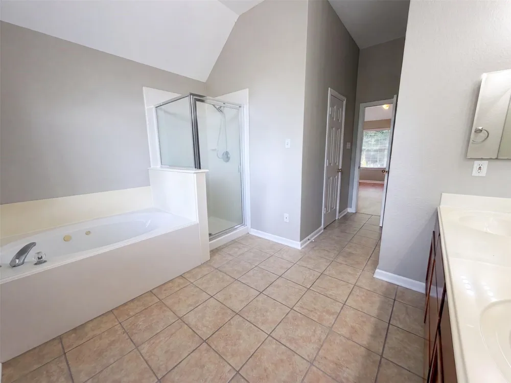 12159 Hawthorne Drive Montgomery, TX 77356
