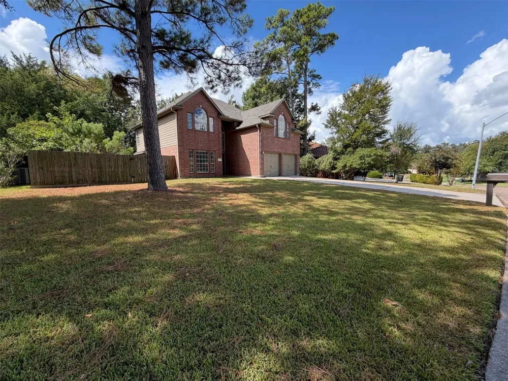 12159 Hawthorne Drive Montgomery, TX 77356