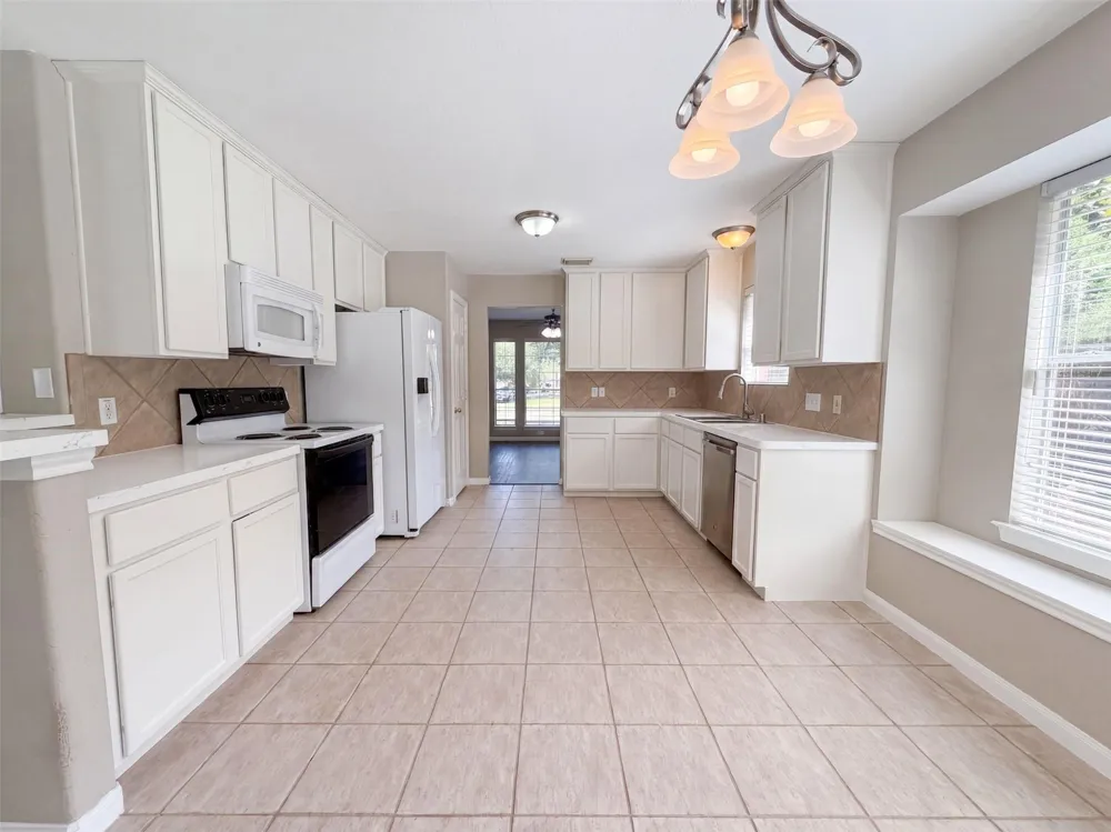 12159 Hawthorne Drive Montgomery, TX 77356