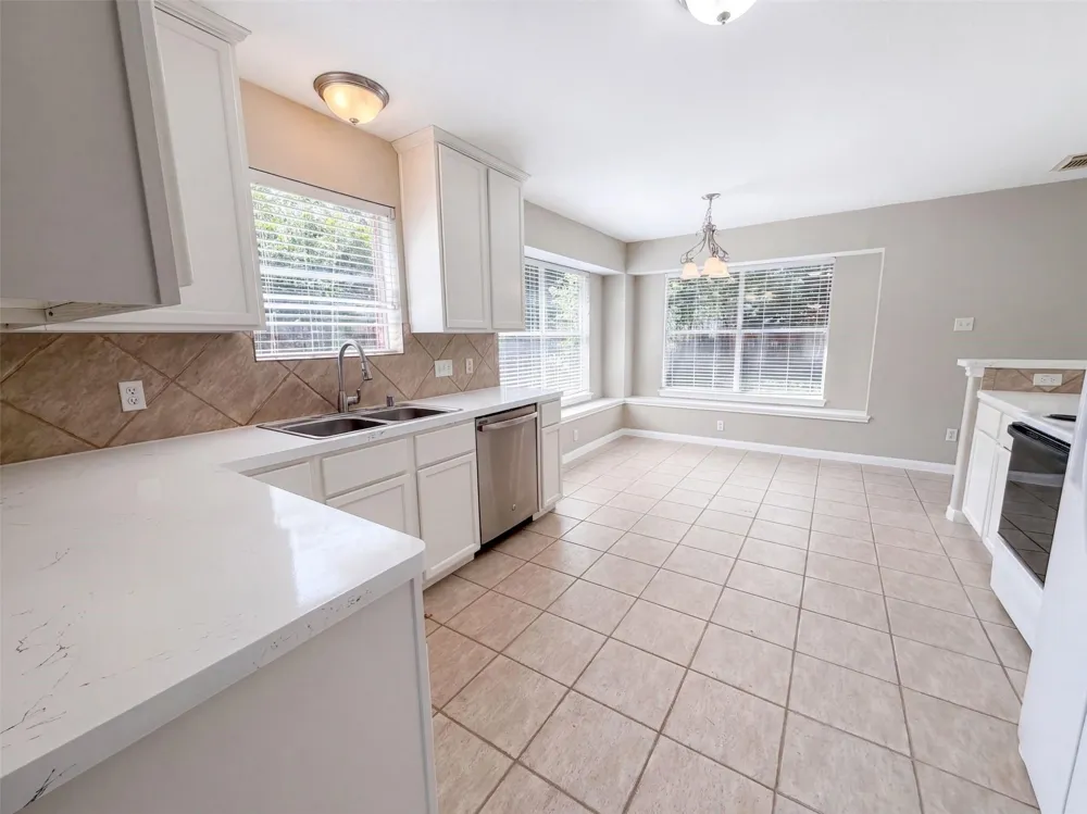 12159 Hawthorne Drive Montgomery, TX 77356