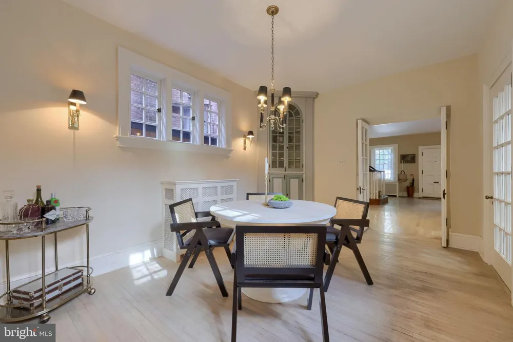 340 E ORANGE STREET Lancaster, PA 17602