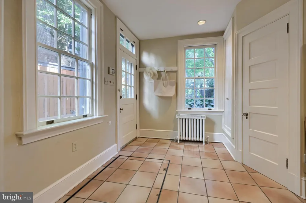 340 E ORANGE STREET Lancaster, PA 17602