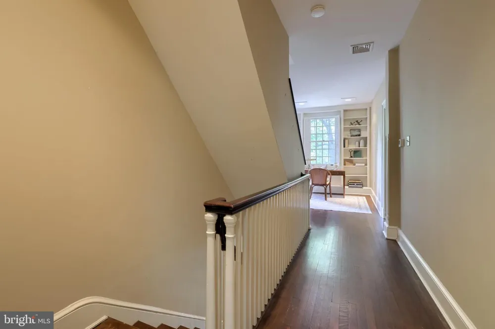 340 E ORANGE STREET Lancaster, PA 17602
