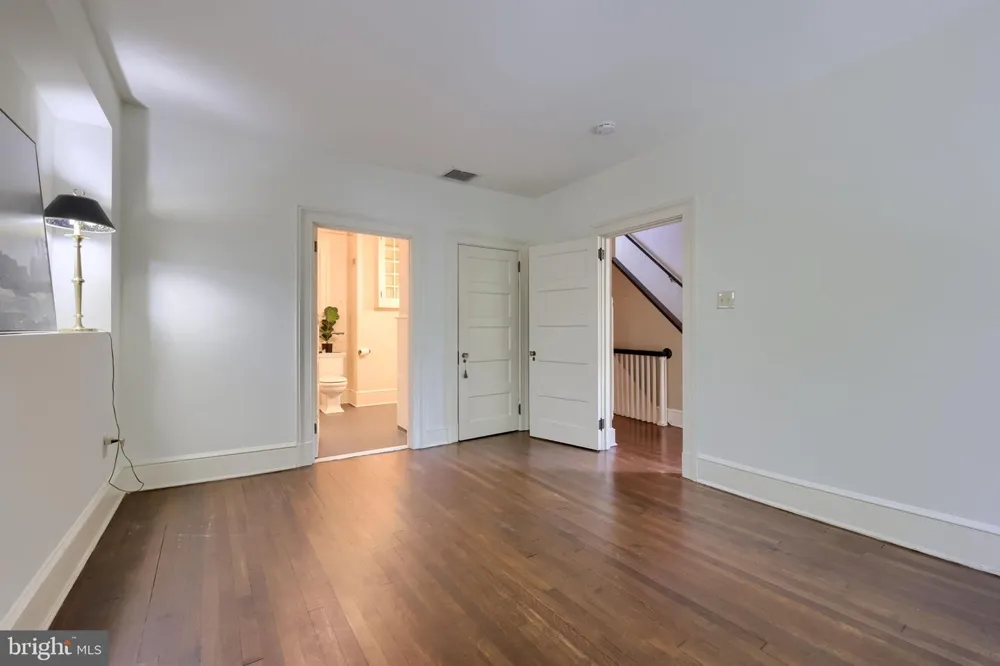 340 E ORANGE STREET Lancaster, PA 17602