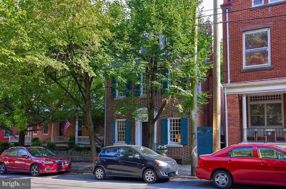 340 E ORANGE STREET Lancaster, PA 17602