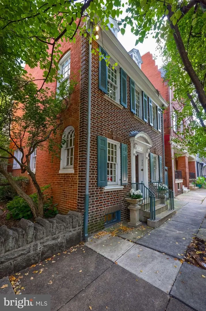 340 E ORANGE STREET Lancaster, PA 17602