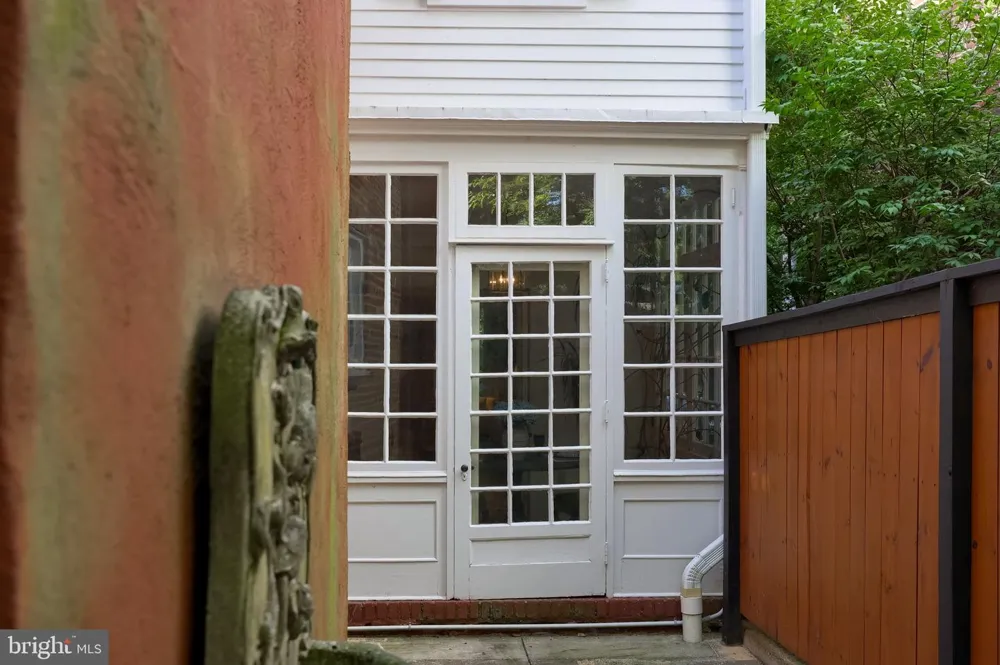 340 E ORANGE STREET Lancaster, PA 17602