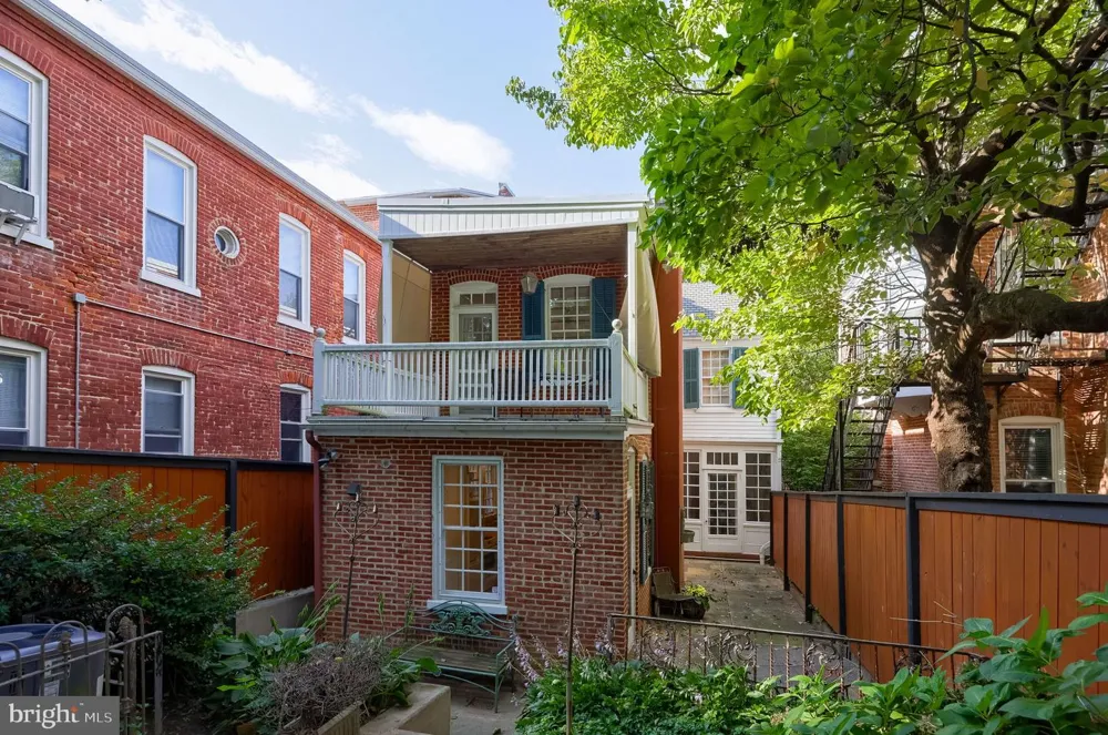 340 E ORANGE STREET Lancaster, PA 17602