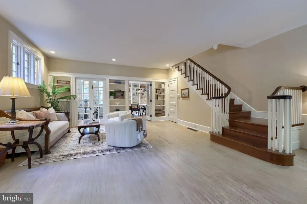 340 E ORANGE STREET Lancaster, PA 17602