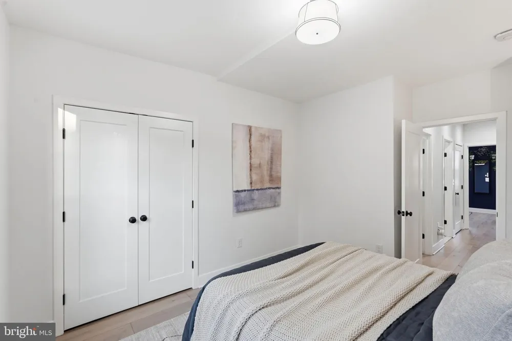 445 KENYON STREET NW Washington, DC 20010