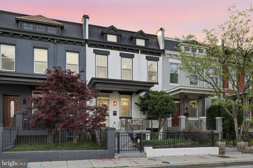 445 KENYON STREET NW Washington, DC 20010