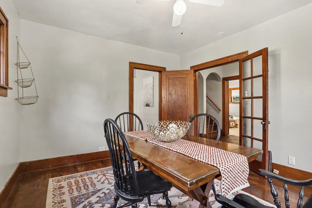 915 Walwood Place Kalamazoo, MI 49007