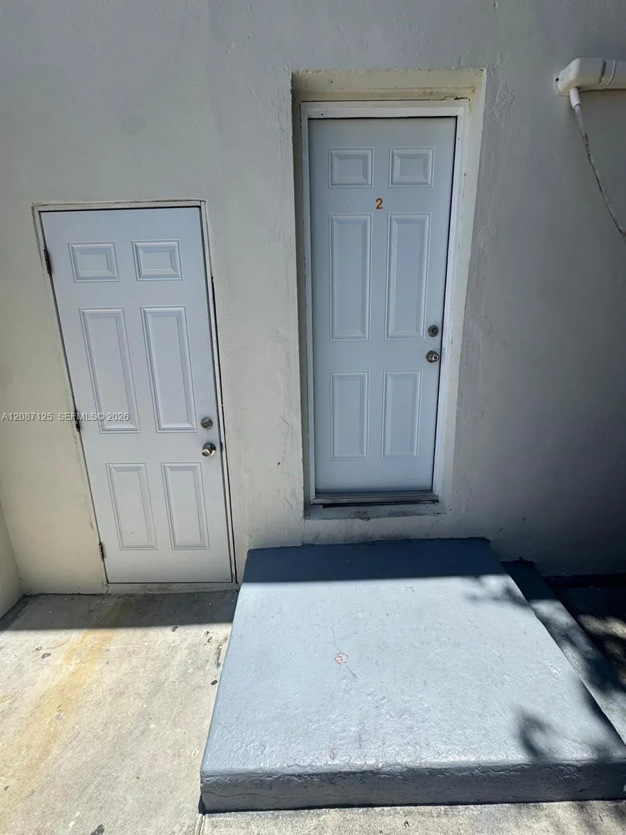2210 NW North River Dr #2 Miami, FL 33125
