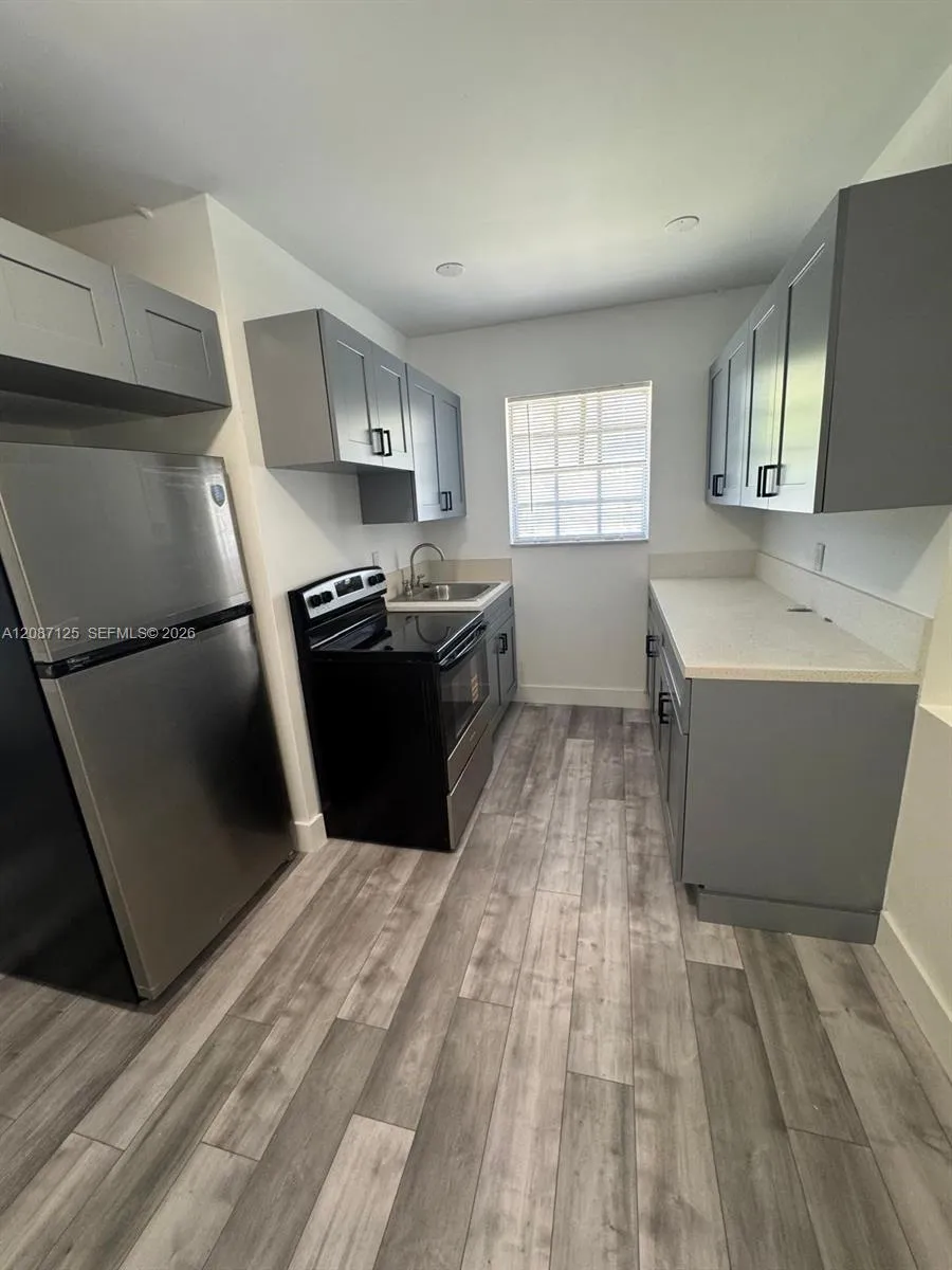 2210 NW North River Dr #2 Miami, FL 33125