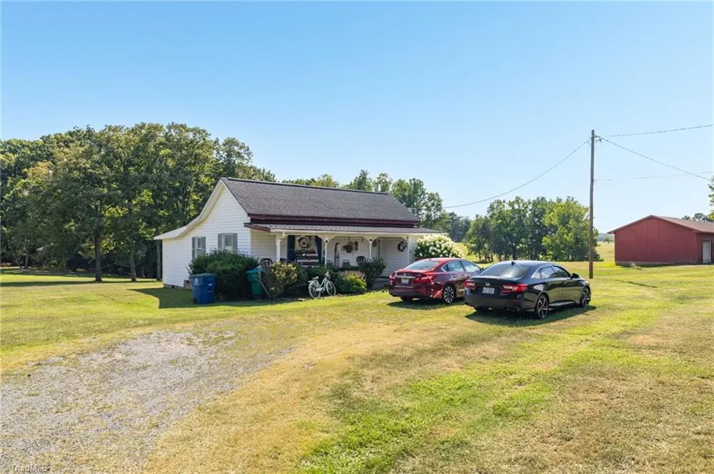 2568, 2590, 2600 Flat Rock Road Reidsville, NC 27320