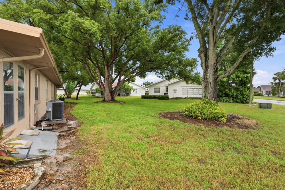409 FELTHAM TRAIL #B Sun City Center, FL 33573