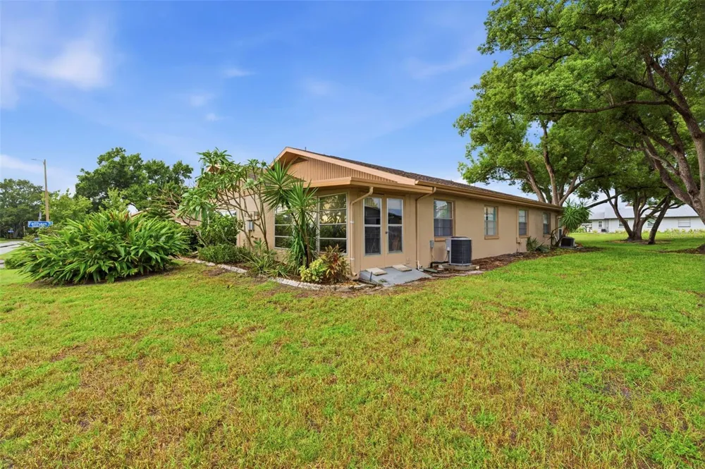 409 FELTHAM TRAIL #B Sun City Center, FL 33573