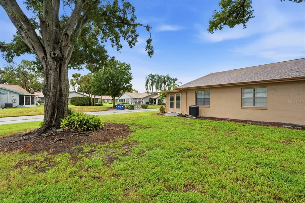 409 FELTHAM TRAIL #B Sun City Center, FL 33573