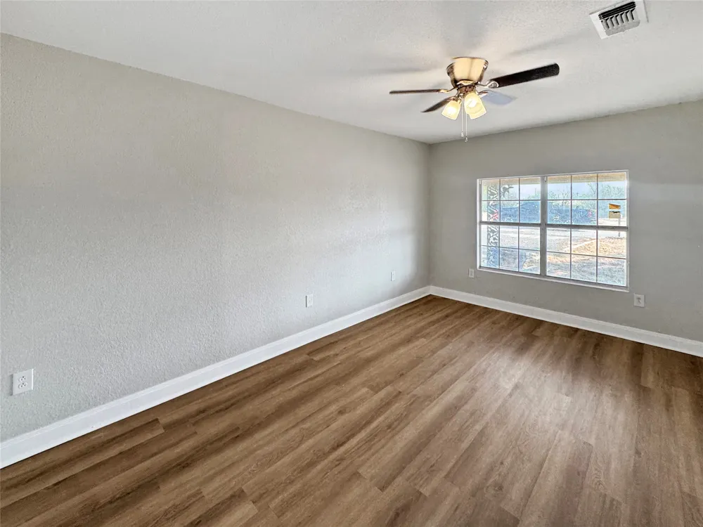 1201 Hickory Sweetwater, TX 79556
