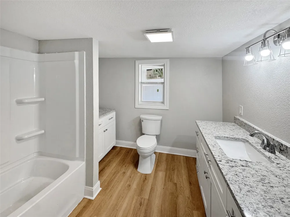 1201 Hickory Sweetwater, TX 79556