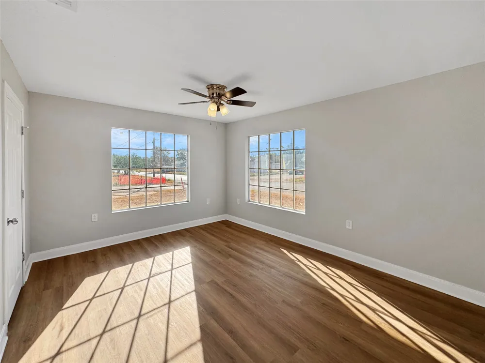 1201 Hickory Sweetwater, TX 79556