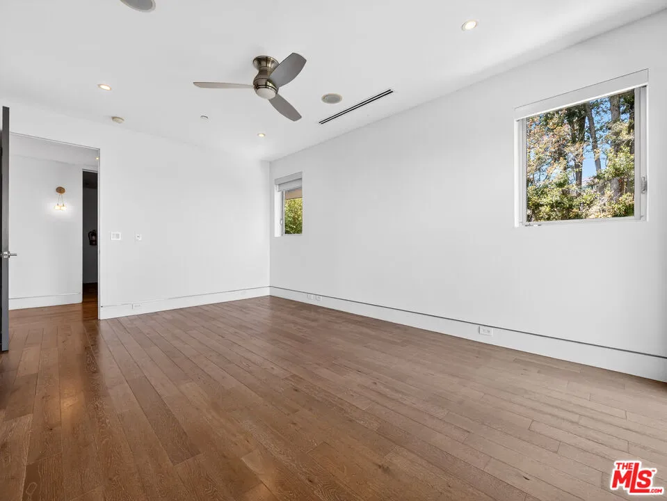770 Paseo Miramar Los Angeles, CA 90272