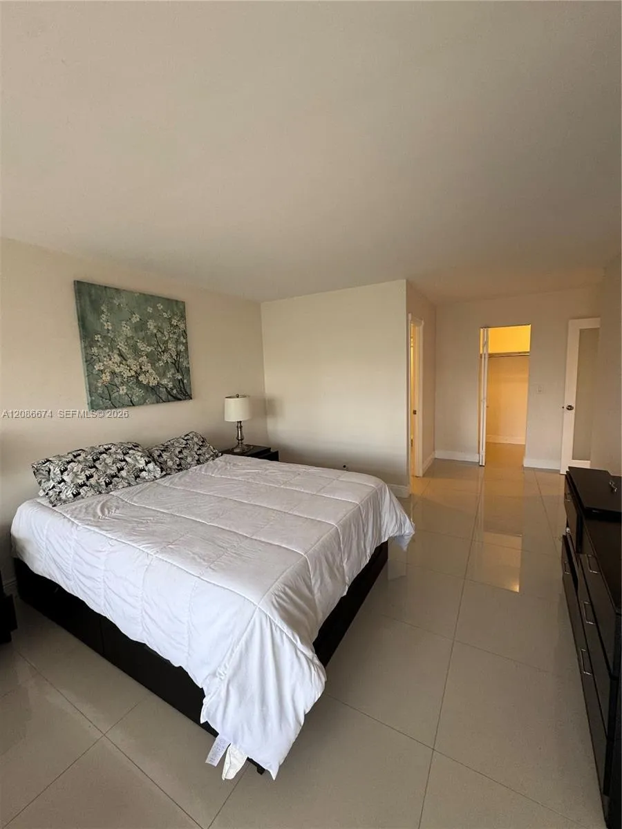 400 Leslie Dr #602 Hallandale Beach, FL 33009