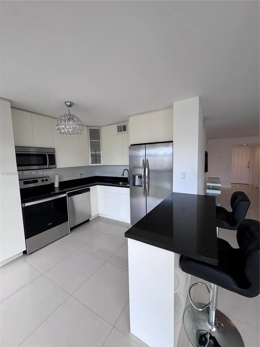 400 Leslie Dr #602 Hallandale Beach, FL 33009