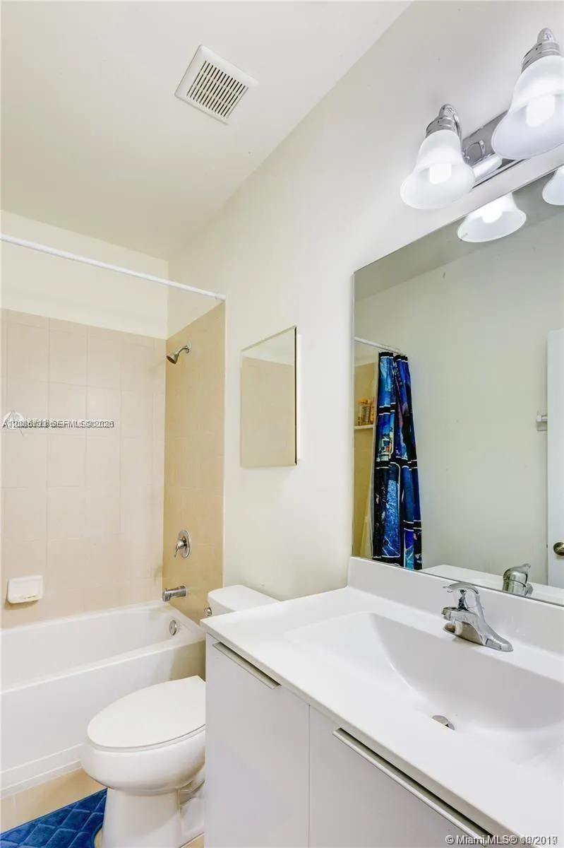 10600 NW 88th #217 Doral, FL 33178