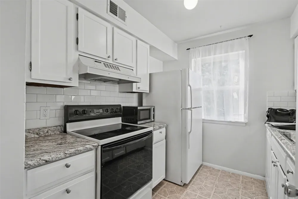 7447 S Yale Street #226 Tulsa, OK 74136