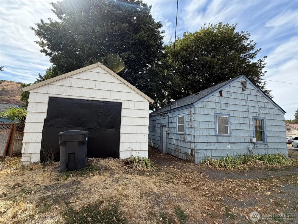 408 E Mustard Dayton, WA 99328