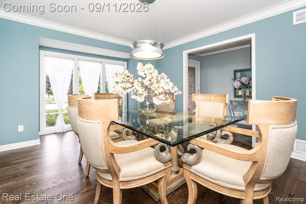 54734 Burlington Drive Shelby Charter Township, MI 48315