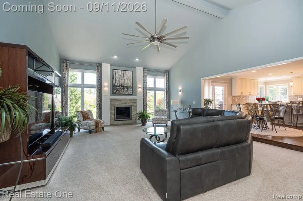 54734 Burlington Drive Shelby Charter Township, MI 48315